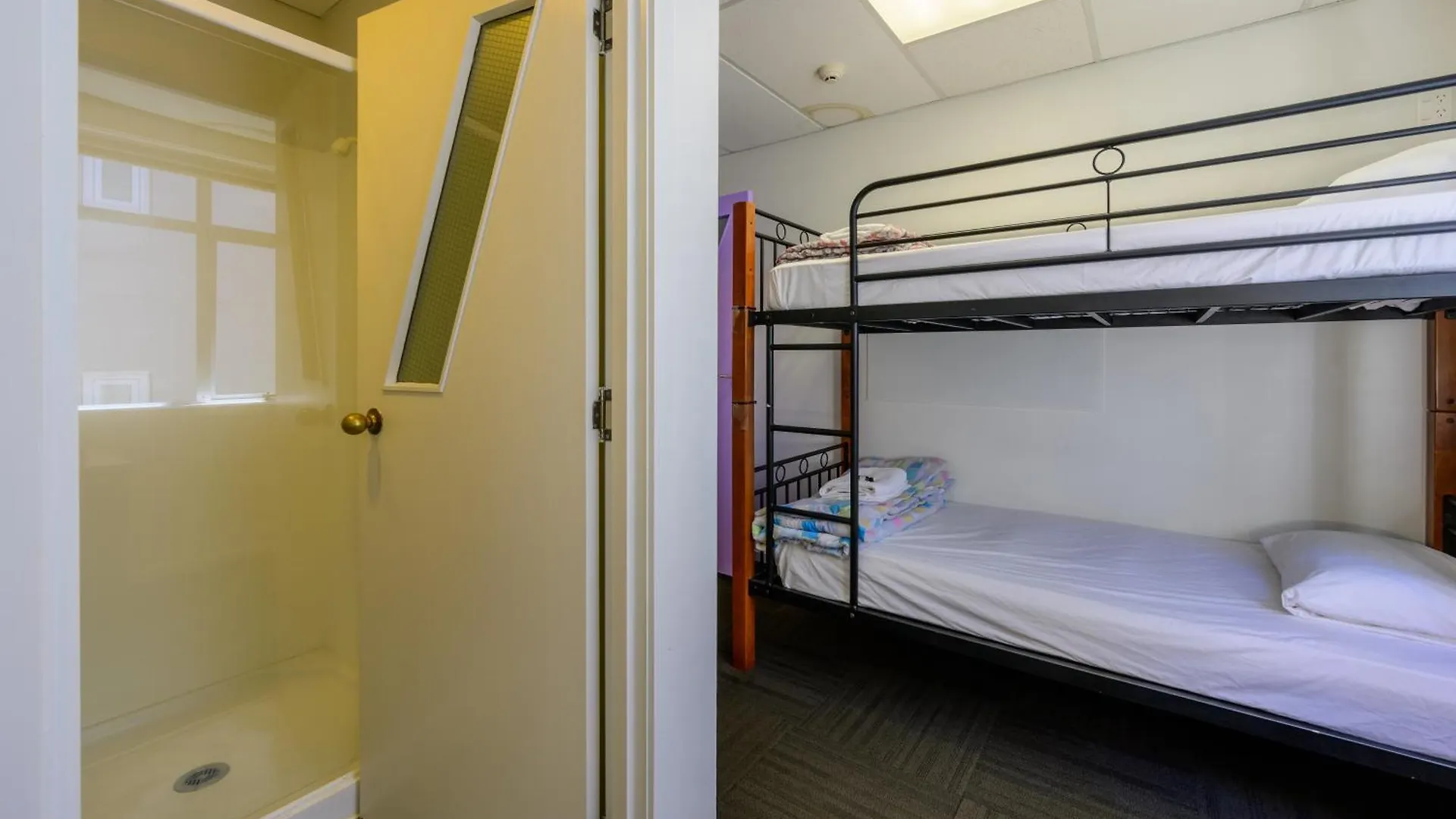 Albergue Trek Global Backpackers Wellington 0*,  Nueva Zelanda
